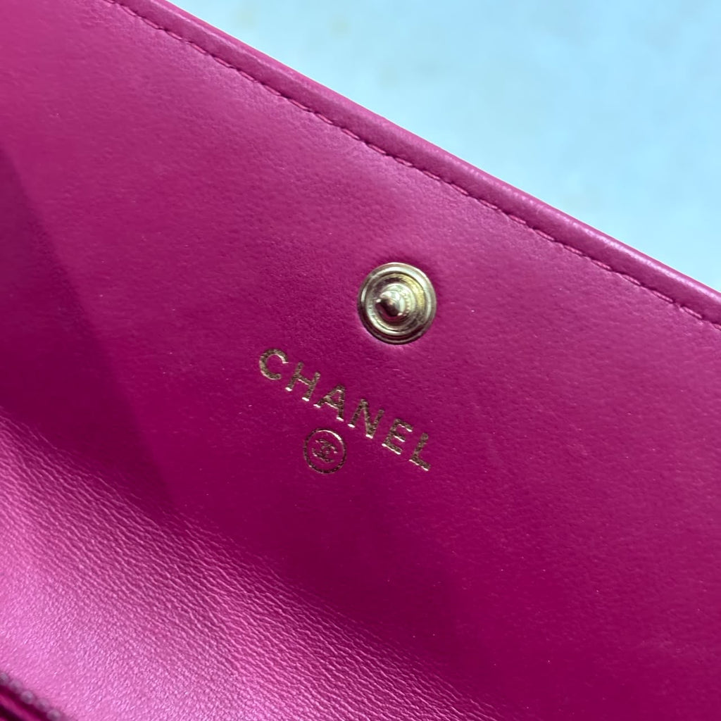 AUTHENTIC PRELOVED CHANEL BOY PINK CHEVRON WALLET